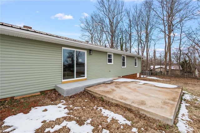 3856 Azalea Lane, Trinity, NC 27370