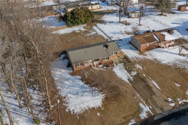 3856 Azalea Lane, Trinity, NC 27370