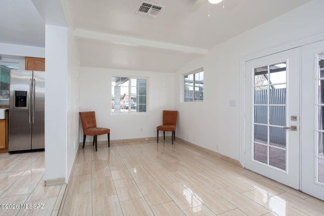 5825 E 1st Street, Tucson, AZ 85711