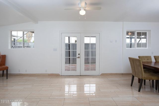 5825 E 1st Street, Tucson, AZ 85711