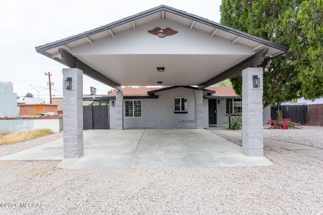 5825 E 1st Street, Tucson, AZ 85711