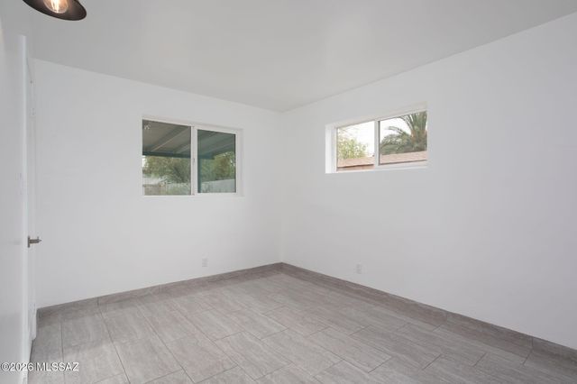 5825 E 1st Street, Tucson, AZ 85711