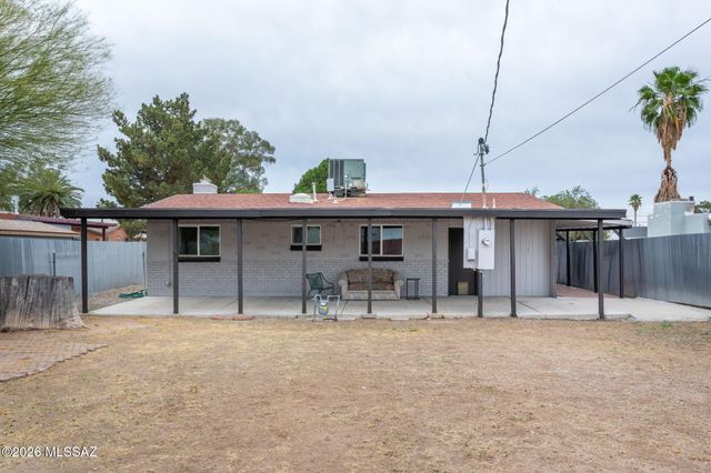 5825 E 1st Street, Tucson, AZ 85711