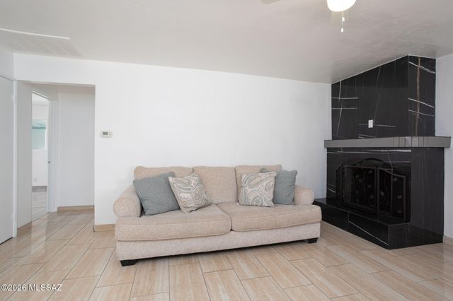 5825 E 1st Street, Tucson, AZ 85711