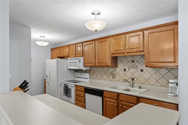 1945 Waterstone Boulevard 103, Miamisburg, OH 45342