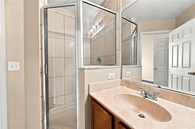 8508 BRUSHLEAF WAY, Tampa, FL 33647