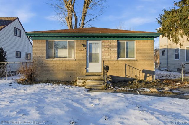 14731 Stephens Drive, Eastpointe, MI 48021