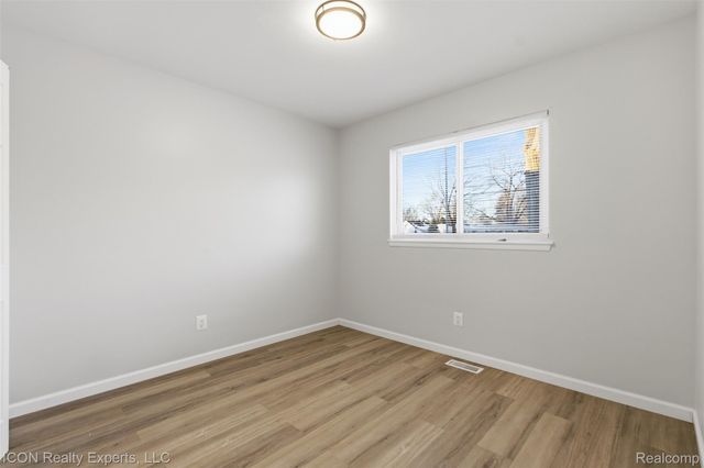 14731 Stephens Drive, Eastpointe, MI 48021