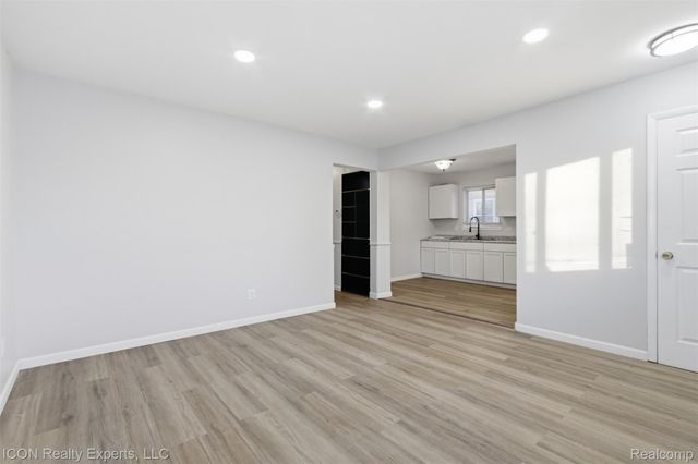 14731 Stephens Drive, Eastpointe, MI 48021