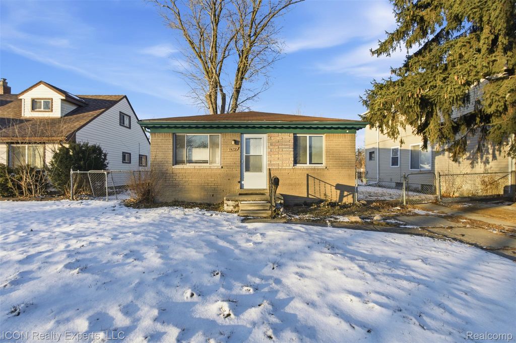 14731 Stephens Drive, Eastpointe, MI 48021