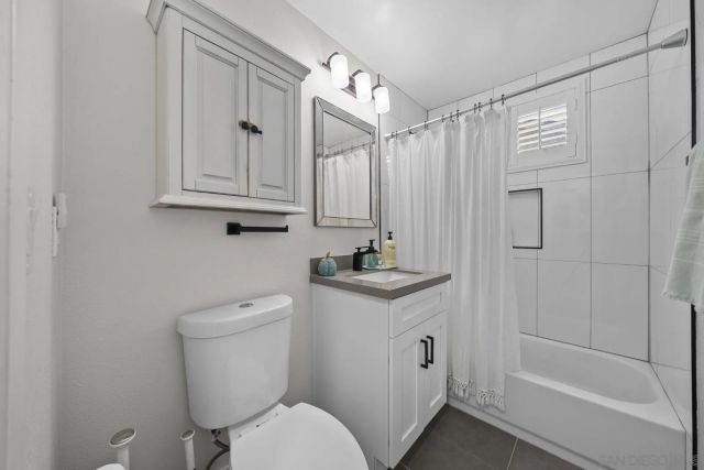 3884 Mount Abraham, San Diego, CA 92111