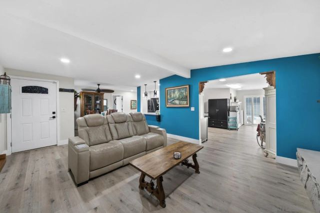 3884 Mount Abraham, San Diego, CA 92111