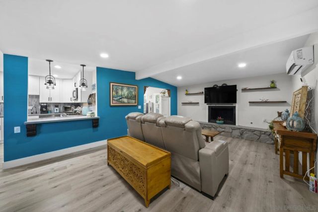 3884 Mount Abraham, San Diego, CA 92111
