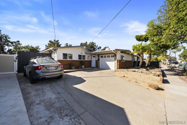 3884 Mount Abraham, San Diego, CA 92111