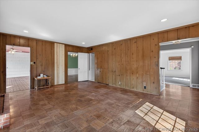 1529 Hillcrest Drive, Bartlesville, OK 74003