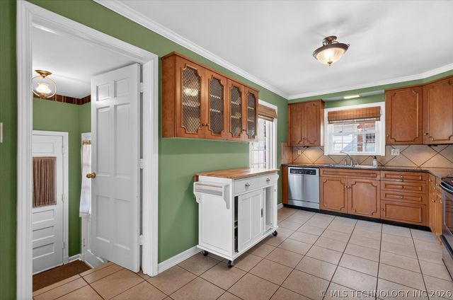 1529 Hillcrest Drive, Bartlesville, OK 74003