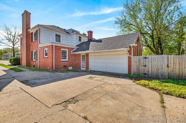 1529 Hillcrest Drive, Bartlesville, OK 74003