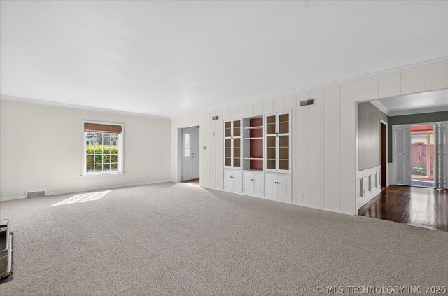 1529 Hillcrest Drive, Bartlesville, OK 74003