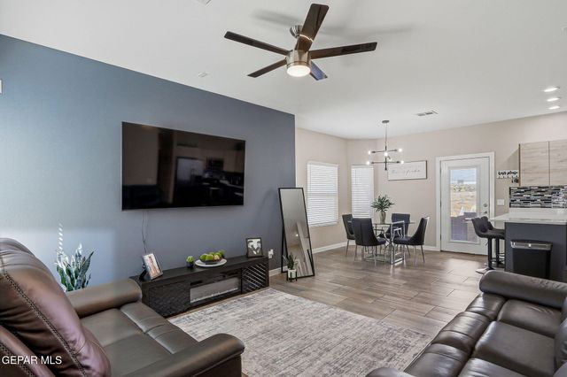 123 VIA ROJAS Drive, Horizon City, TX 79928