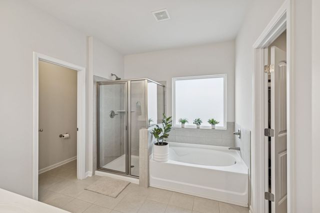 3003 Persimmon St, Columbia, TN 38401