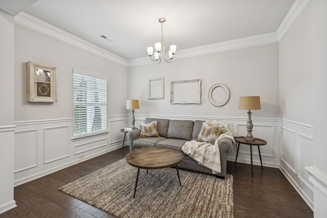 3003 Persimmon St, Columbia, TN 38401