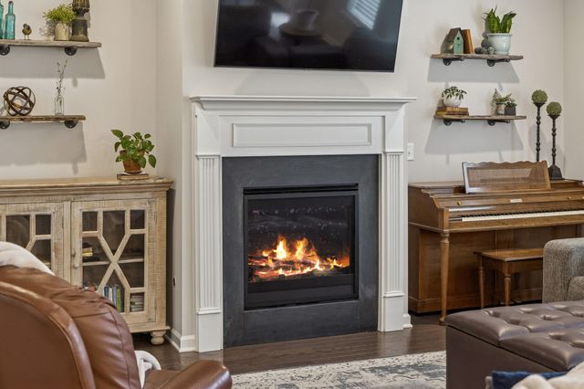 3003 Persimmon St, Columbia, TN 38401