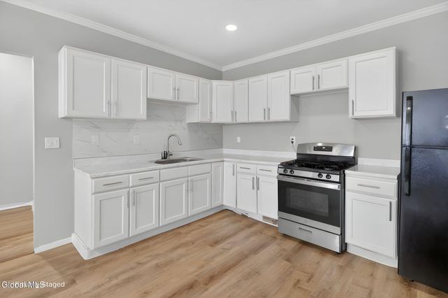 30 118th Street, Troy, NY 12182