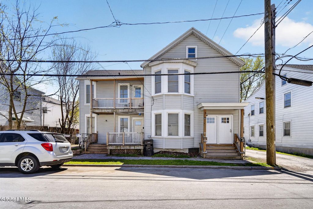 30 118th Street, Troy, NY 12182