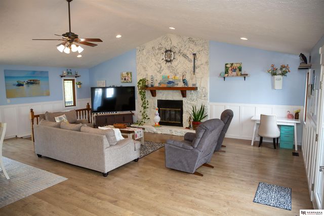 8302 Howe Court, Plattsmouth, NE 68048