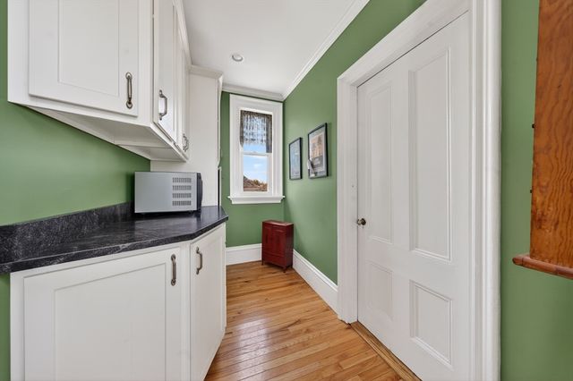 125 Lincoln Ave, Quincy, MA 02170