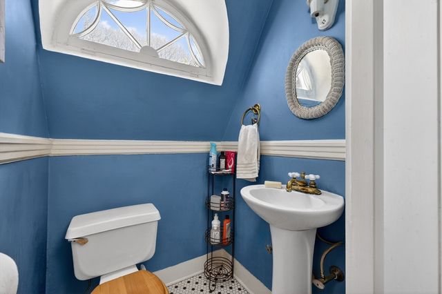 125 Lincoln Ave, Quincy, MA 02170
