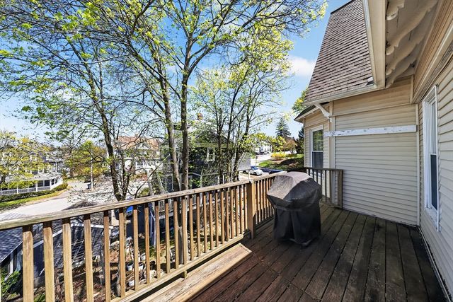 125 Lincoln Ave, Quincy, MA 02170