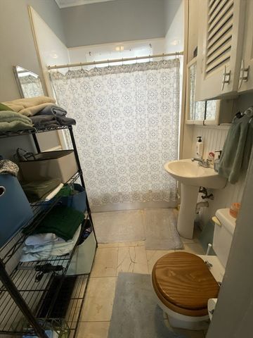 125 Lincoln Ave, Quincy, MA 02170