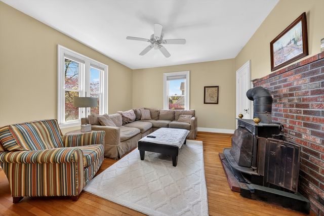 125 Lincoln Ave, Quincy, MA 02170