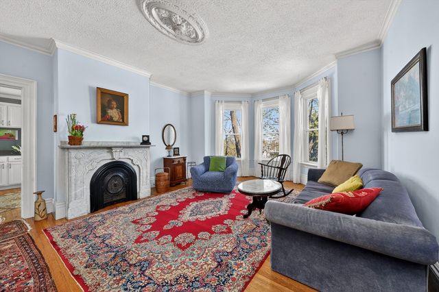 125 Lincoln Ave, Quincy, MA 02170