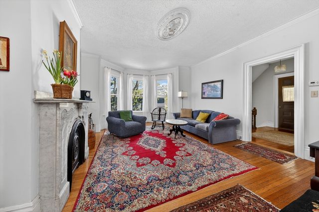 125 Lincoln Ave, Quincy, MA 02170