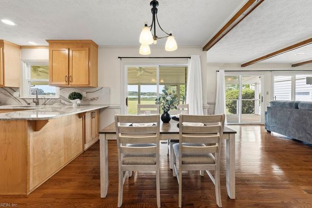 302 Wildey RD, Seaford, VA 23696