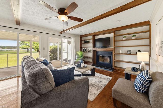 302 Wildey RD, Seaford, VA 23696