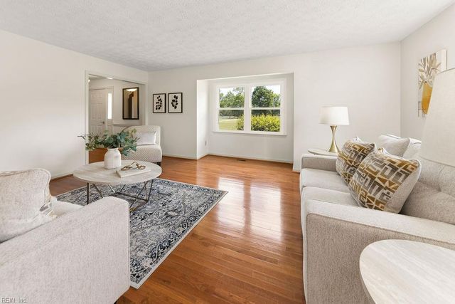 302 Wildey RD, Seaford, VA 23696