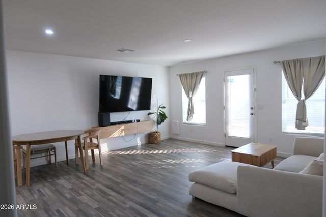 227 W DOUGLAS Avenue, Coolidge, AZ 85128