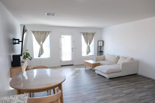 227 W DOUGLAS Avenue, Coolidge, AZ 85128