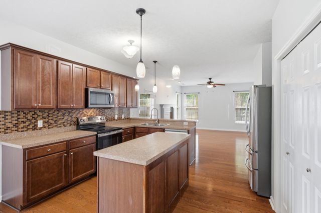 105 Porter Ct, Hendersonville, TN 37075