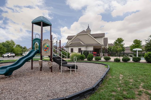 105 Porter Ct, Hendersonville, TN 37075