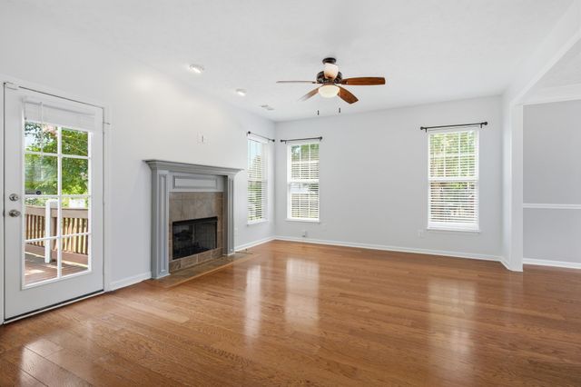 105 Porter Ct, Hendersonville, TN 37075