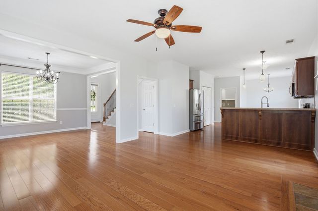 105 Porter Ct, Hendersonville, TN 37075
