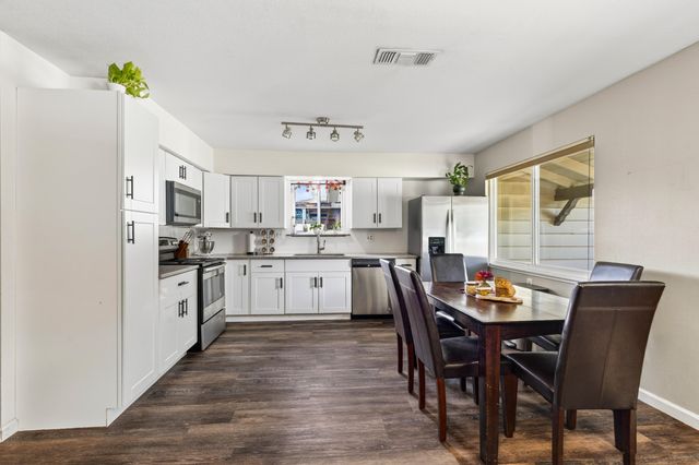 2006 Wilder Drive, Redding, CA 96001