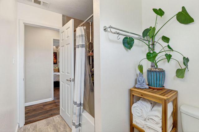 2006 Wilder Drive, Redding, CA 96001