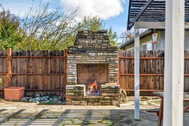 2006 Wilder Drive, Redding, CA 96001