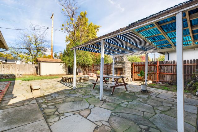 2006 Wilder Drive, Redding, CA 96001