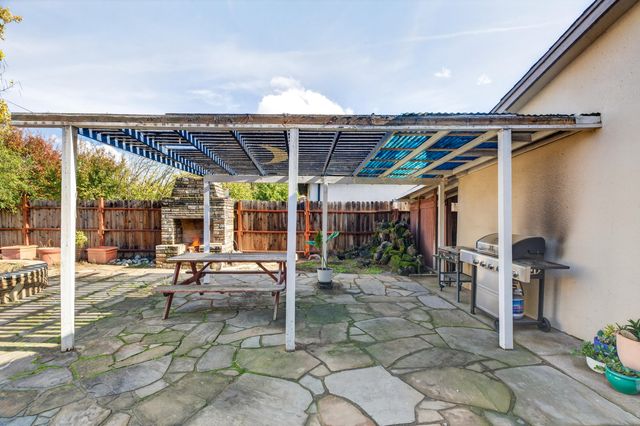 2006 Wilder Drive, Redding, CA 96001